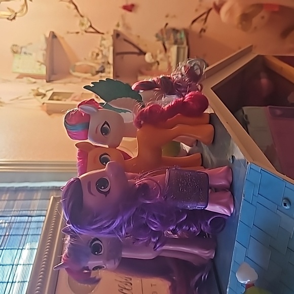 Hasbro Other - My Little Pony (4 pieces)